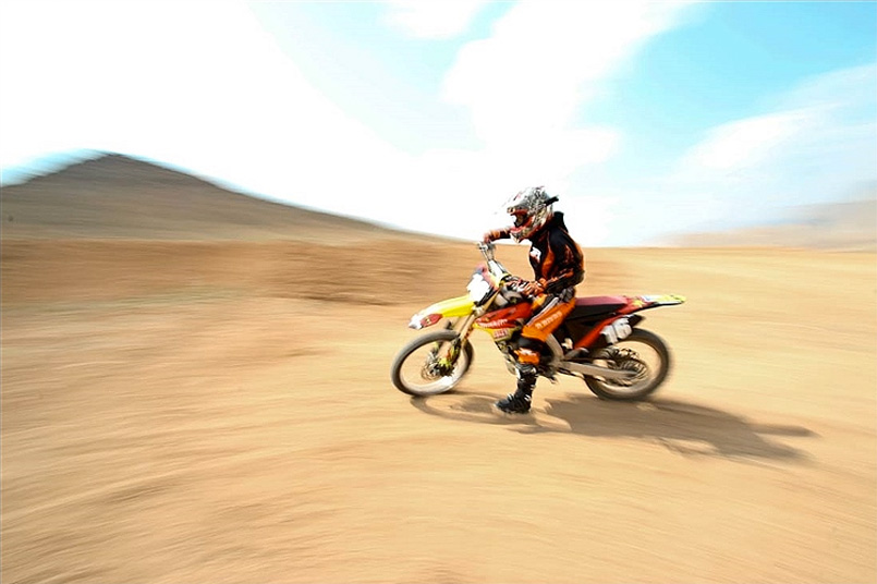 Behnaz-Shafiei-iran-motocross7